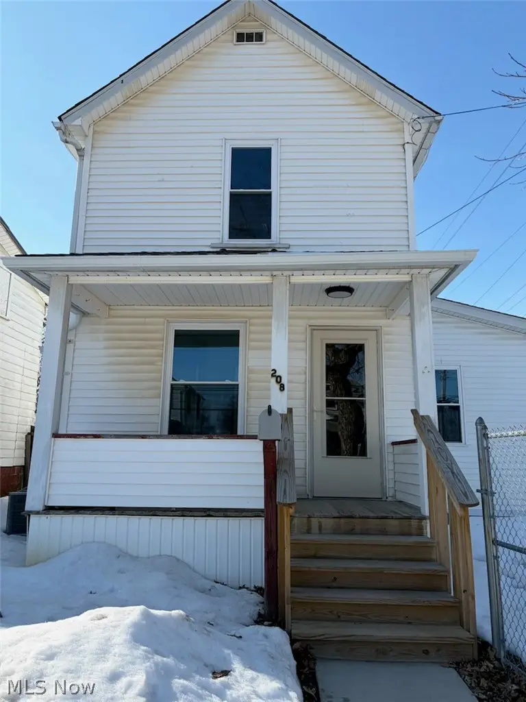 208 S 15th Street, Sebring, OH 44672 - #1