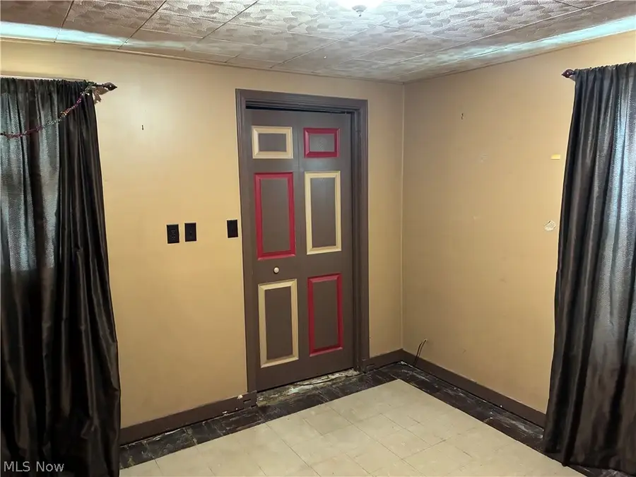 1436 Clinton Street, Niles, OH 44446 - #2