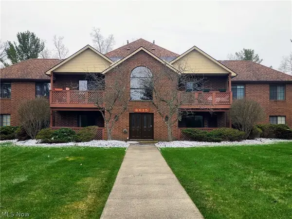 8615 Scenicview Drive, Broadview Heights, OH 44147