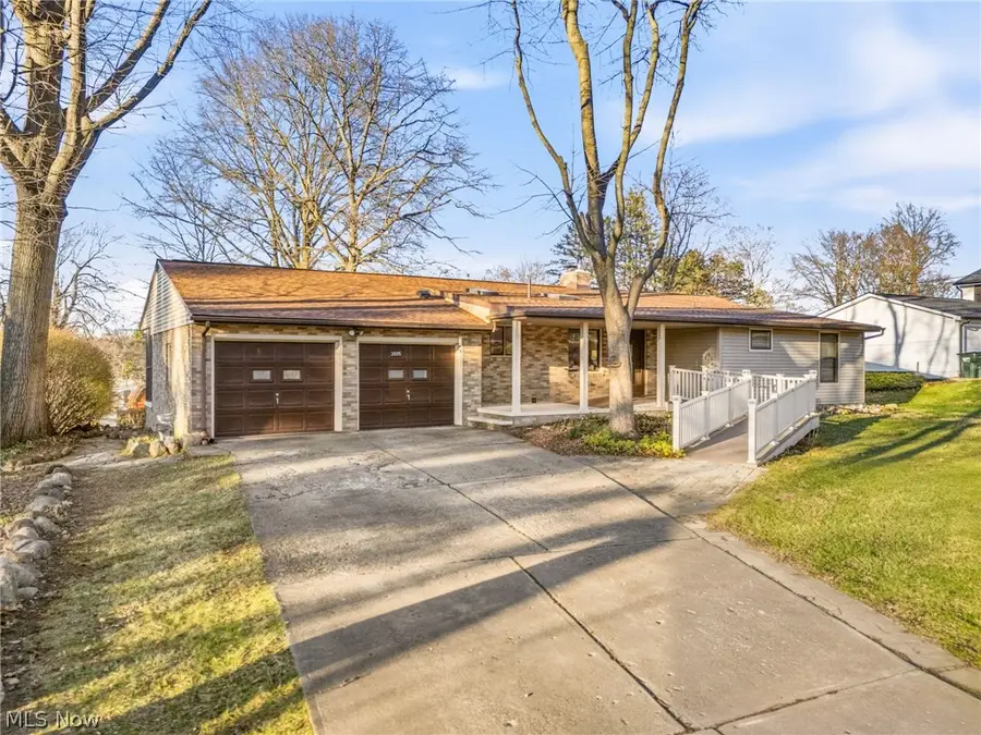 3595 Rolling Ridge Ne Road, Canton, OH 44721 - #2