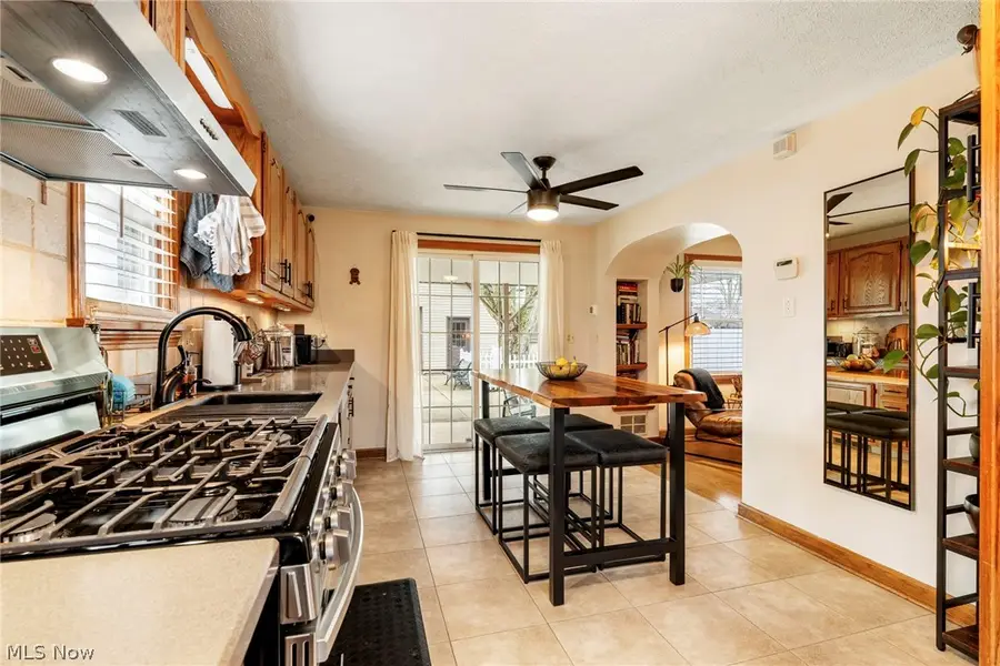 214 Westland Nw Avenue, Massillon, OH 44646 - #3