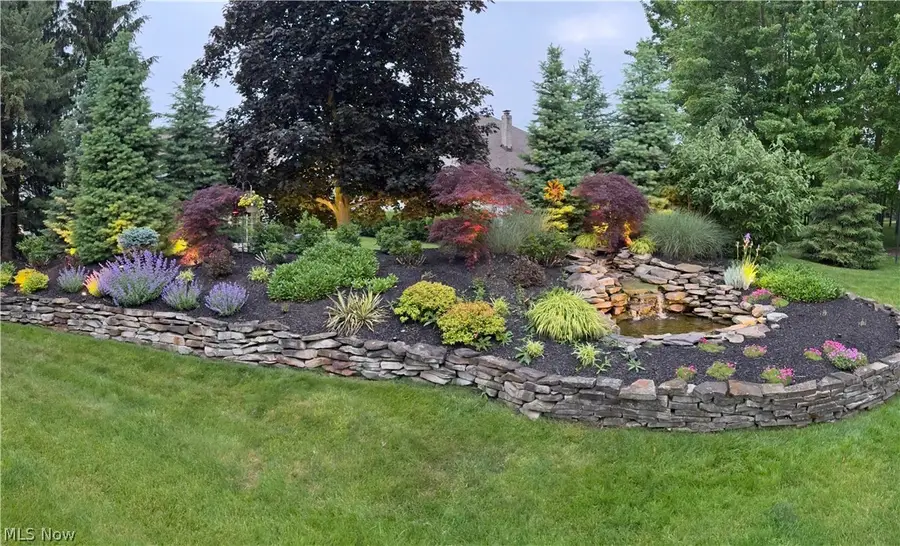 441 W Glengary Circle, Highland Heights, OH 44143 - #3