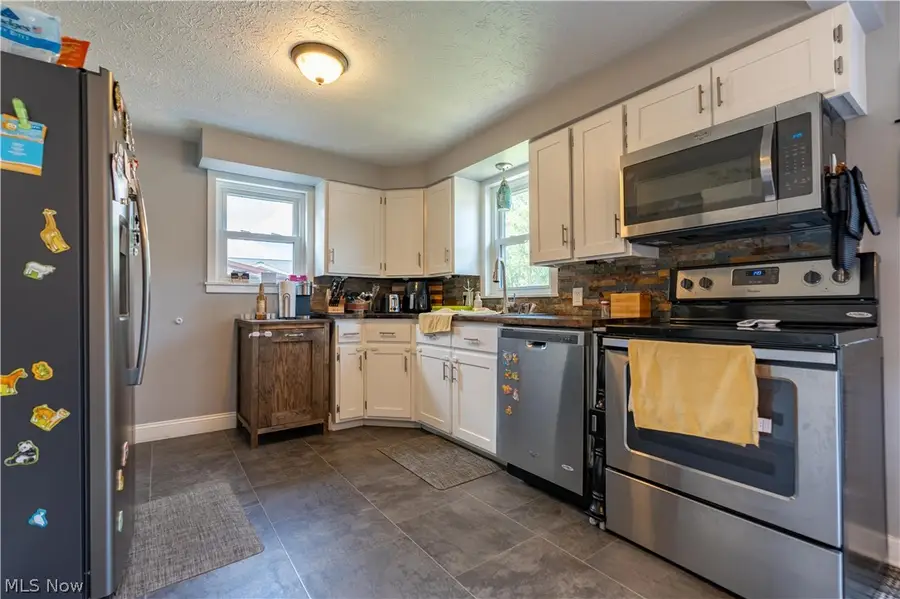 5615 Clover Street, Louisville, OH 44641 - #2