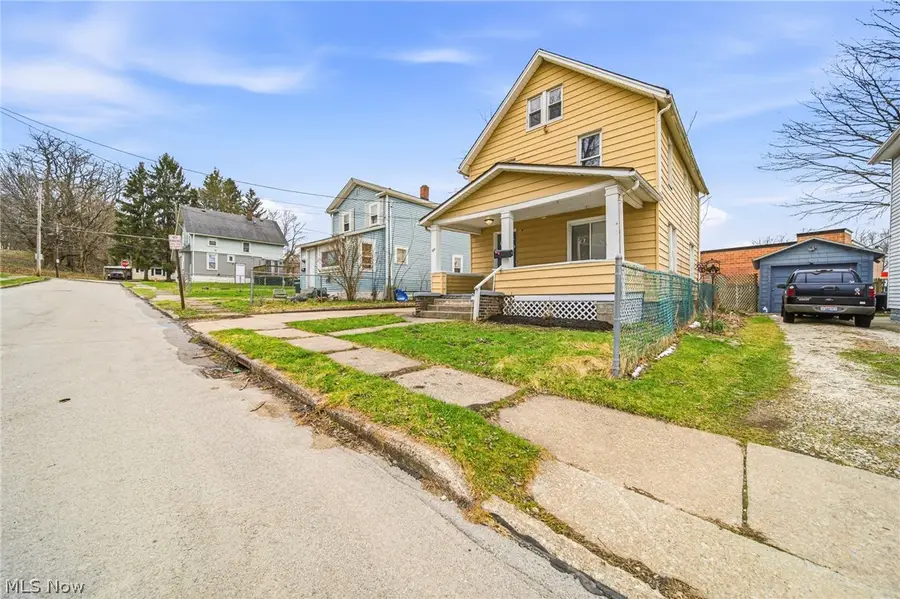 320 Fox Drive, Ashtabula, OH 44004 - #2