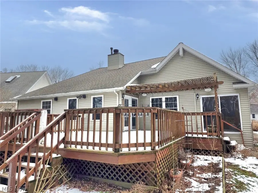 38450 Crossbrook Avenue, Willoughby, OH 44094 - #2