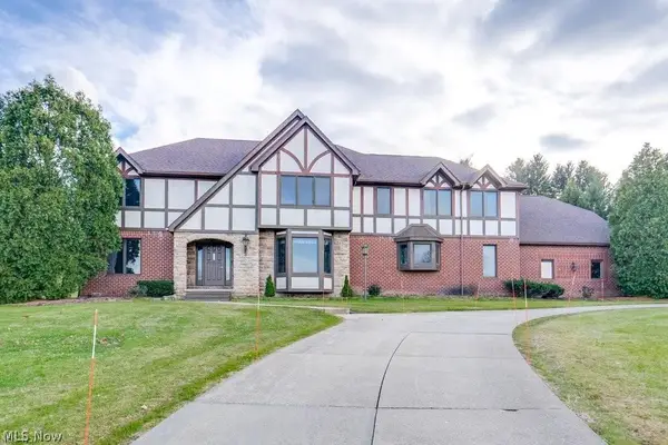 4700 Barnsleigh Drive, Bath, OH 44333