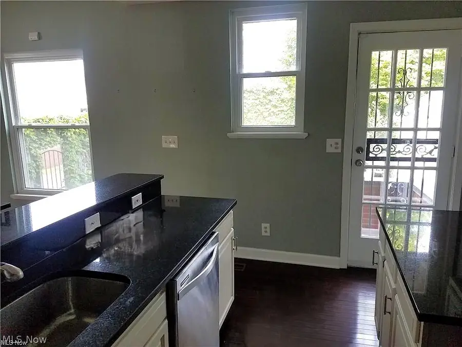 1429 W 38th Street, Cleveland, OH 44113 - #3