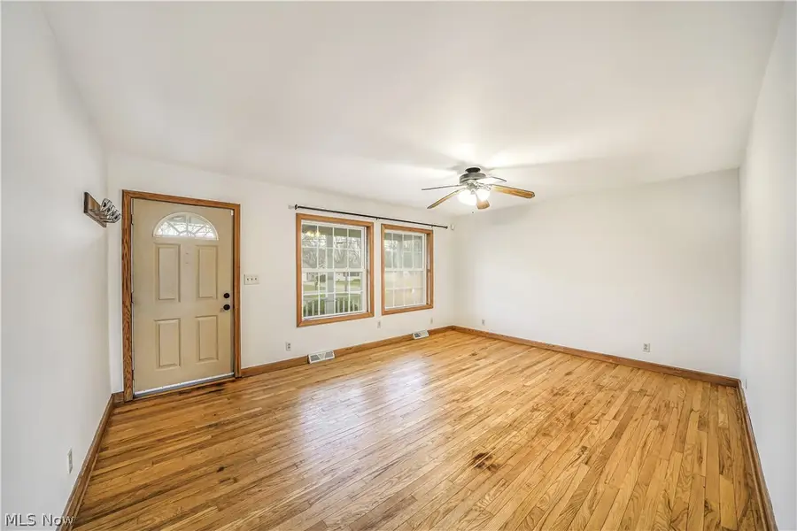 5216 Kuszmaul Nw Avenue, Warren, OH 44483 - #2