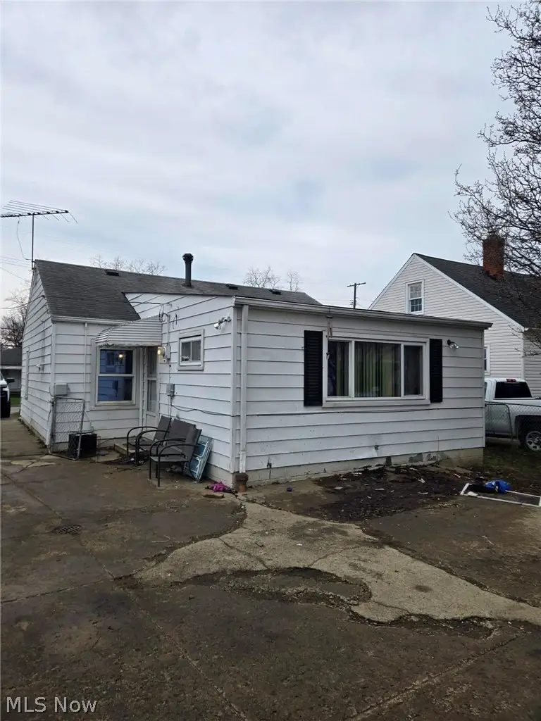 12812 Longmead Avenue, Cleveland, OH 44135 - #2