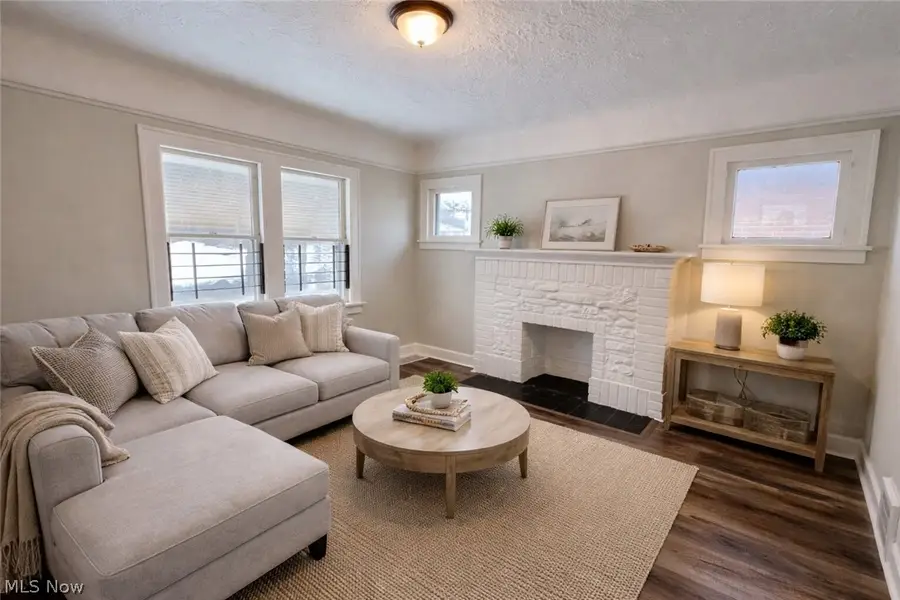 907 Rondel Road, Cleveland, OH 44110 - #2