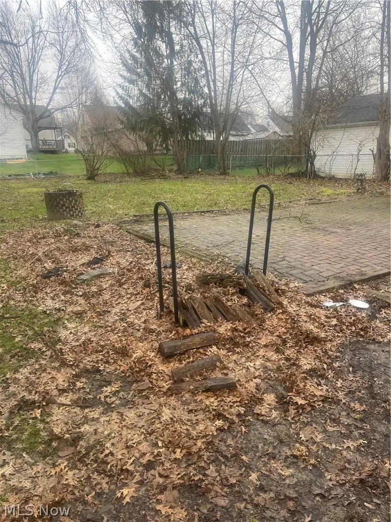 1663 Lyndhurst, Lyndhurst, OH 44124 - #3