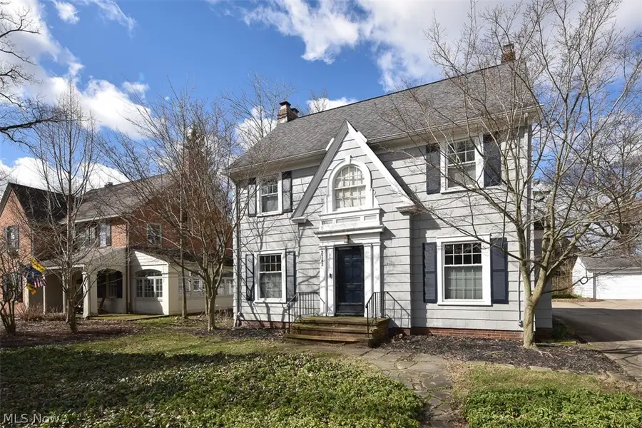 3382 Kenmore Road, Shaker Heights, OH 44122 - #2