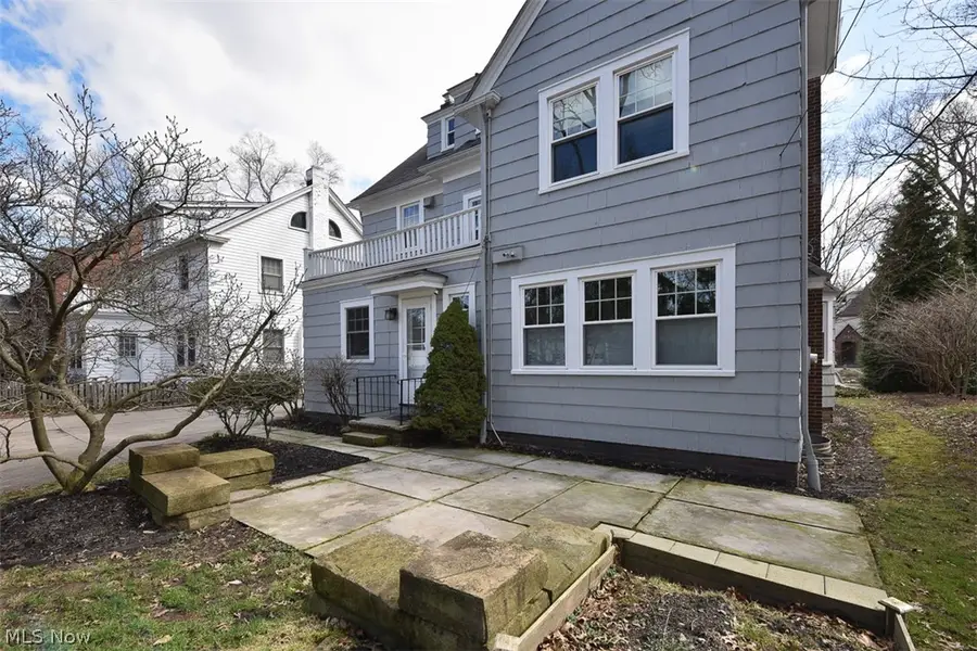 3382 Kenmore Road, Shaker Heights, OH 44122 - #3