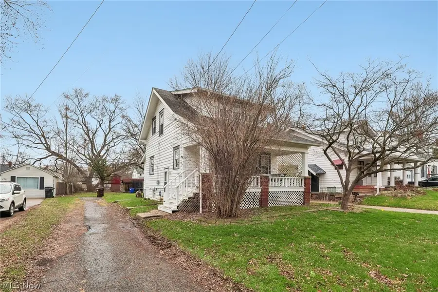 162 Erskine Avenue, Youngstown, OH 44512 - #2