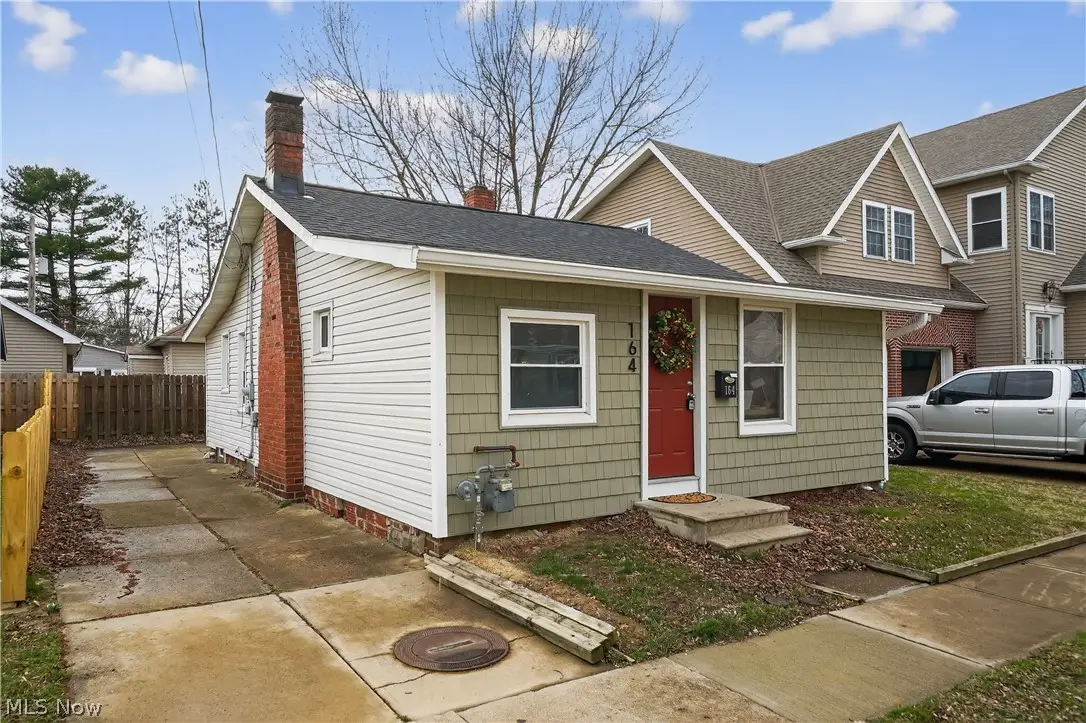 164 E 317th Street, Willowick, OH 44095 - #1