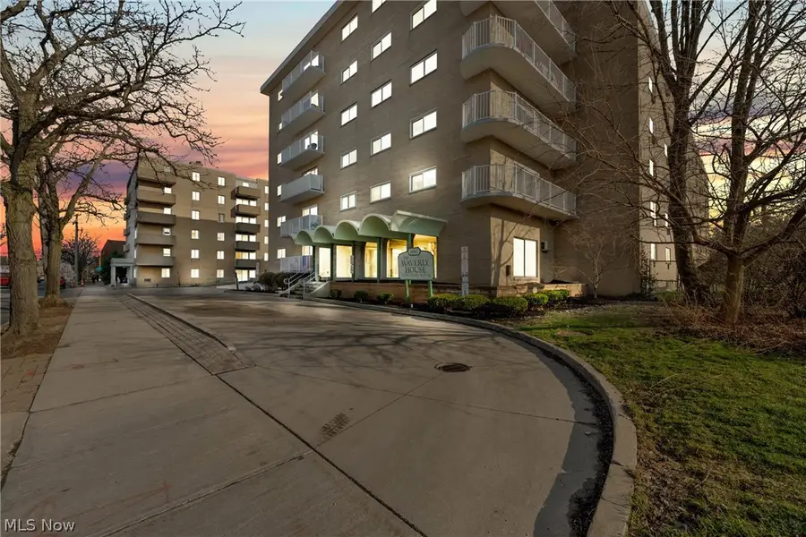 14567 Madison Avenue #707, Lakewood, OH 44107 - #2