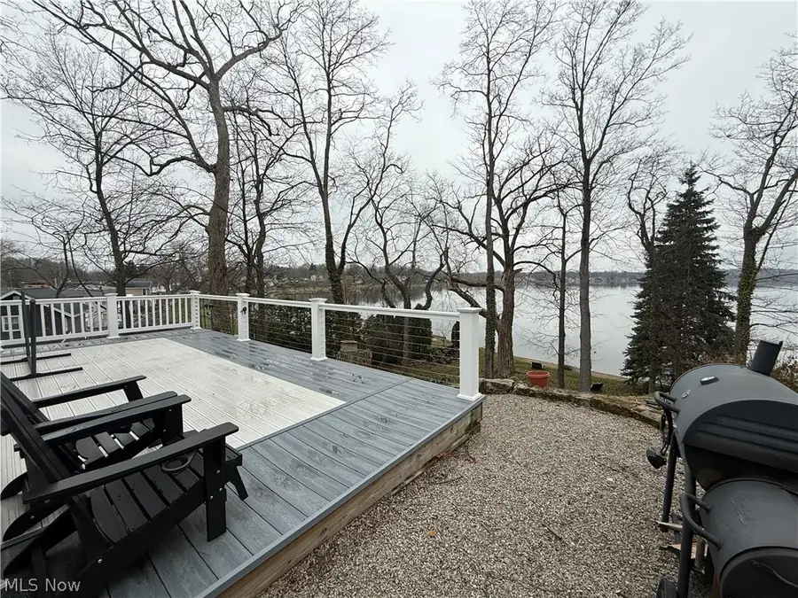 1376 Catherine Avenue Extension, Lakemore, OH 44250 - #2