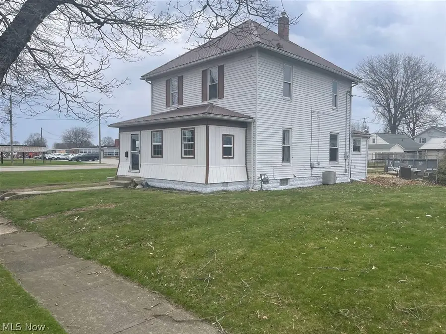 116 W Platt Street, West Lafayette, OH 43845 - #2