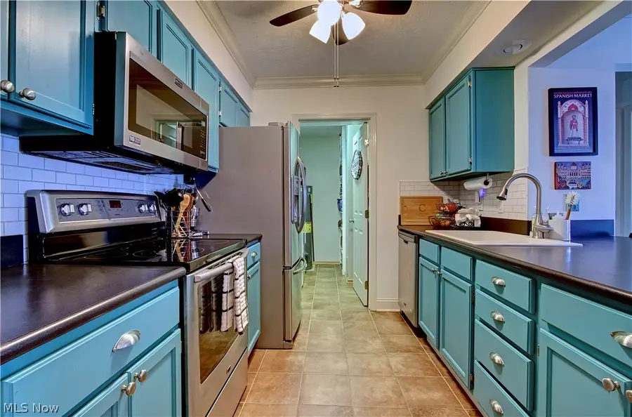 19510 Lorain Road #206, Fairview Park, OH 44126 - #3