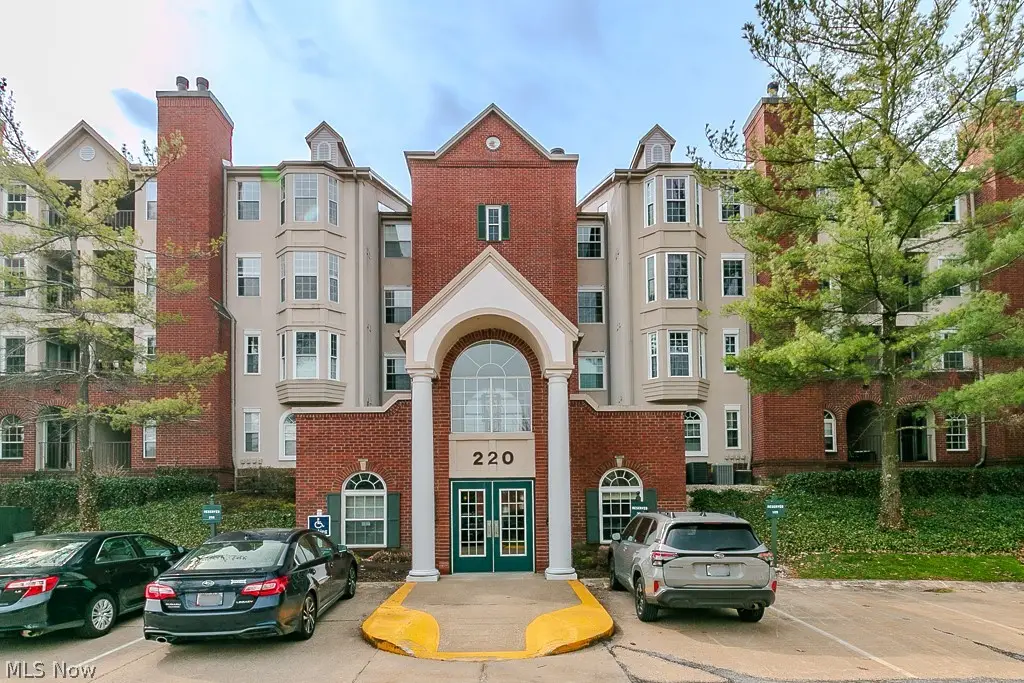 220 Fox Hollow Drive #212, Mayfield Heights, OH 44124 - #1