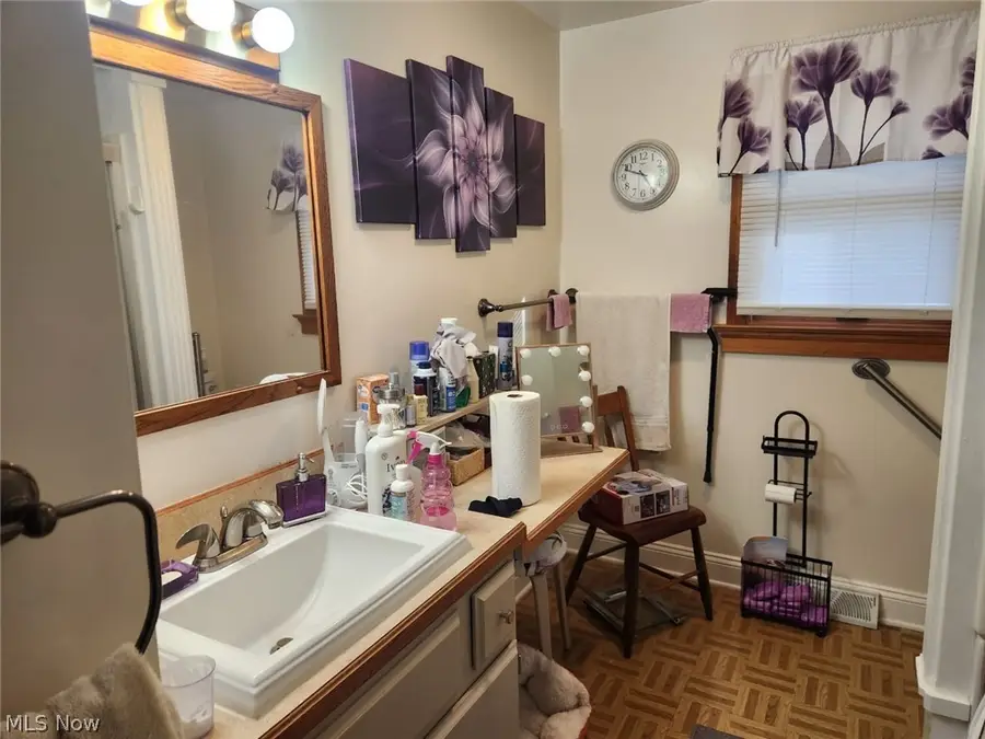 6070 Highton Sw Street, Navarre, OH 44662 - #2