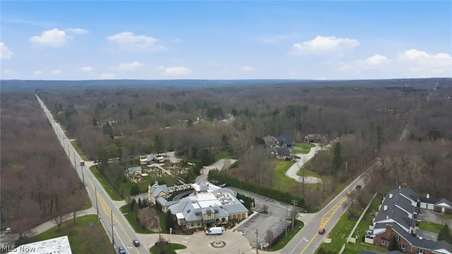 Lancaster Court, Chagrin Falls, OH 44022 - #3