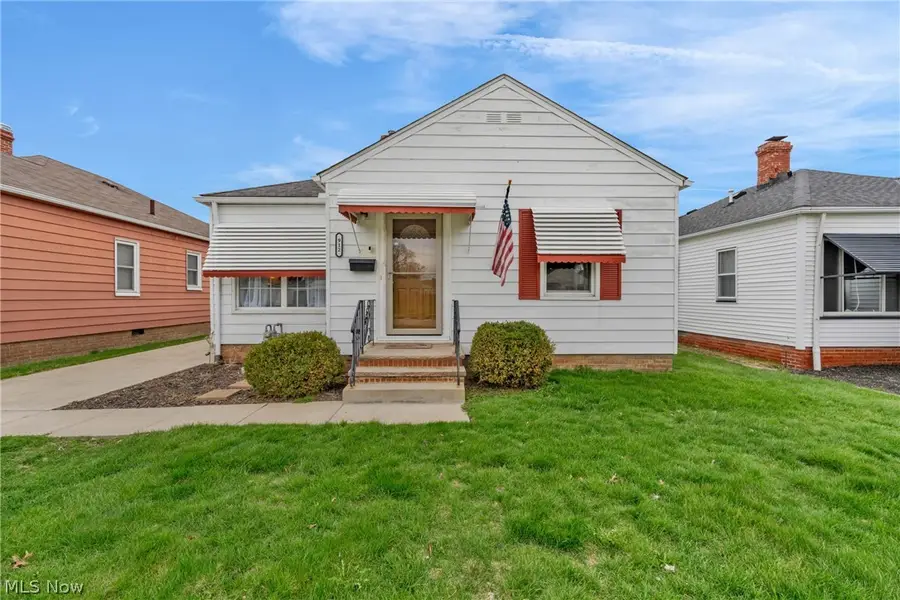 912 Dawnwood Drive, Parma, OH 44134 - #2