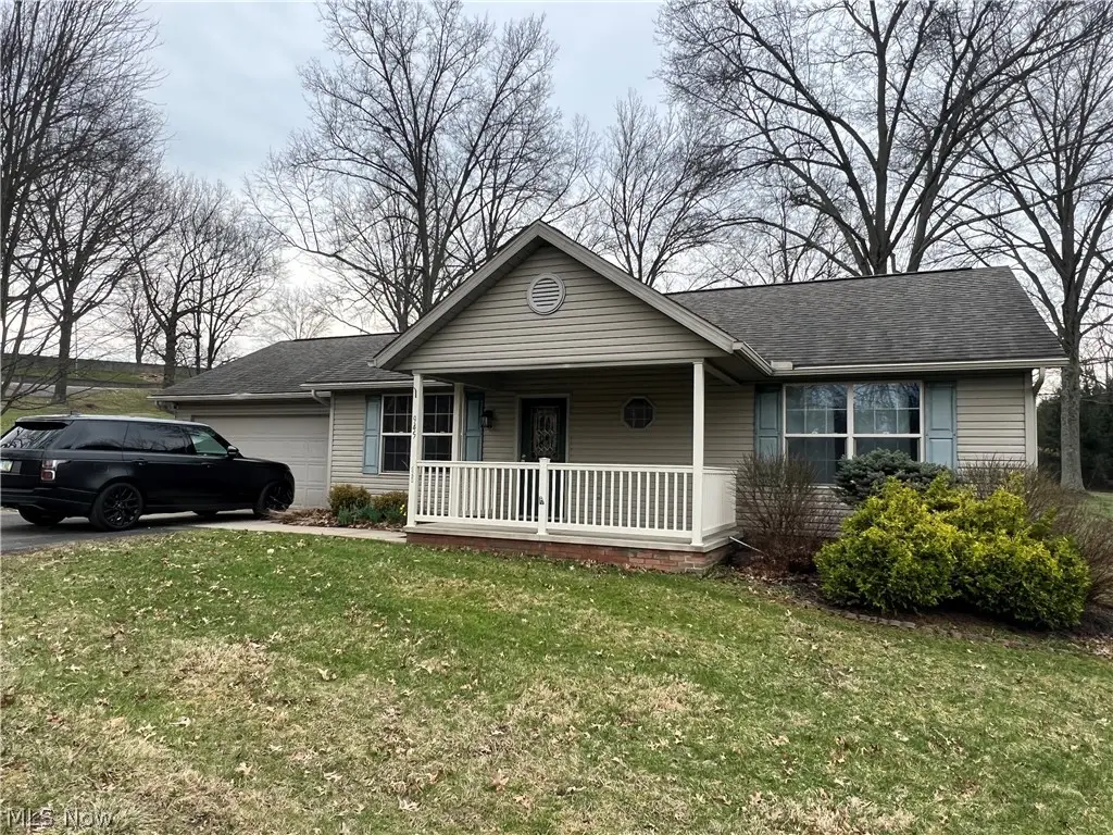 945 E Jackson Street, Millersburg, OH 44654 - #1