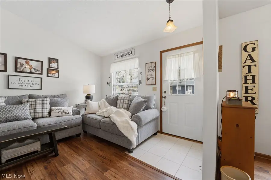 5206 University Drive, Geneva, OH 44041 - #2