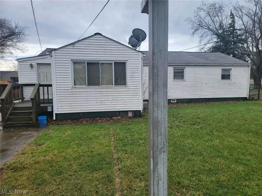 531 E 331st Street, Eastlake, OH 44095 - #3