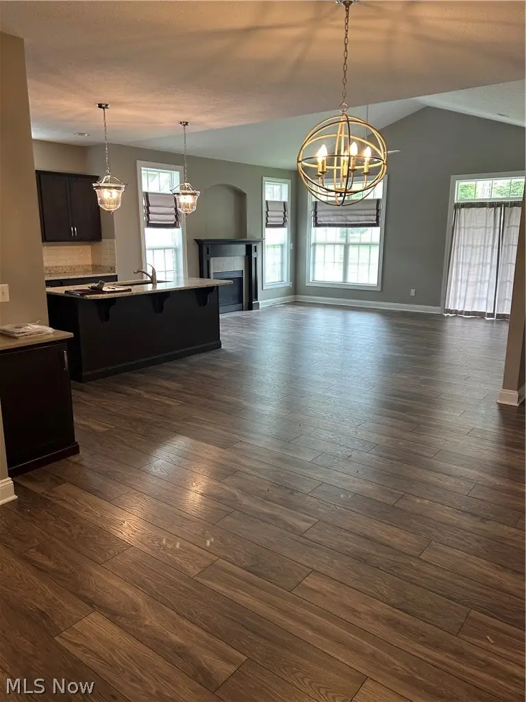 8415 Bella Drive, Macedonia, OH 44056 - #2