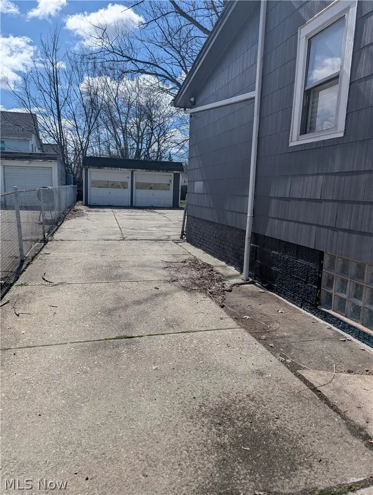16010 Arcade Avenue, Cleveland, OH 44110 - #3