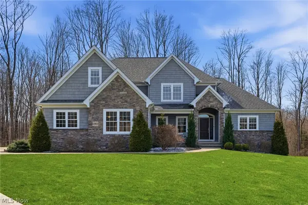 10900 Angela Drive, Kirtland, OH 44094