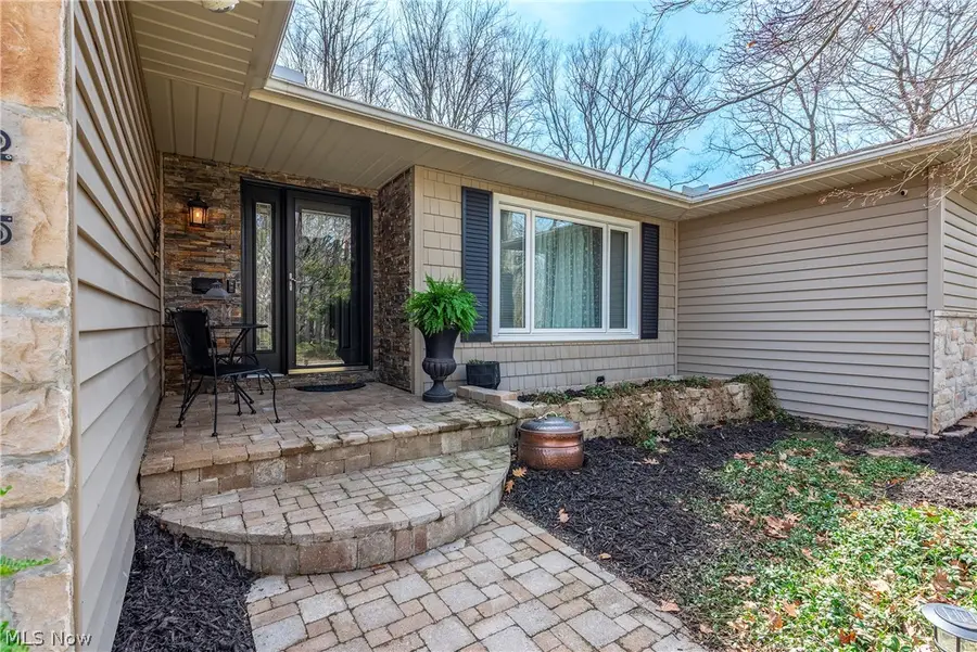 257 Windward Drive, Elyria, OH 44035 - #2