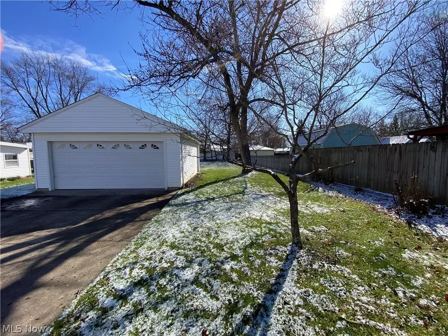 6879 Orchard Boulevard, Parma Heights, OH 44130 - #3