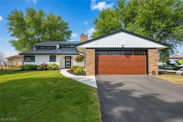 32321 Lake Shore Boulevard, Willowick, OH 44095