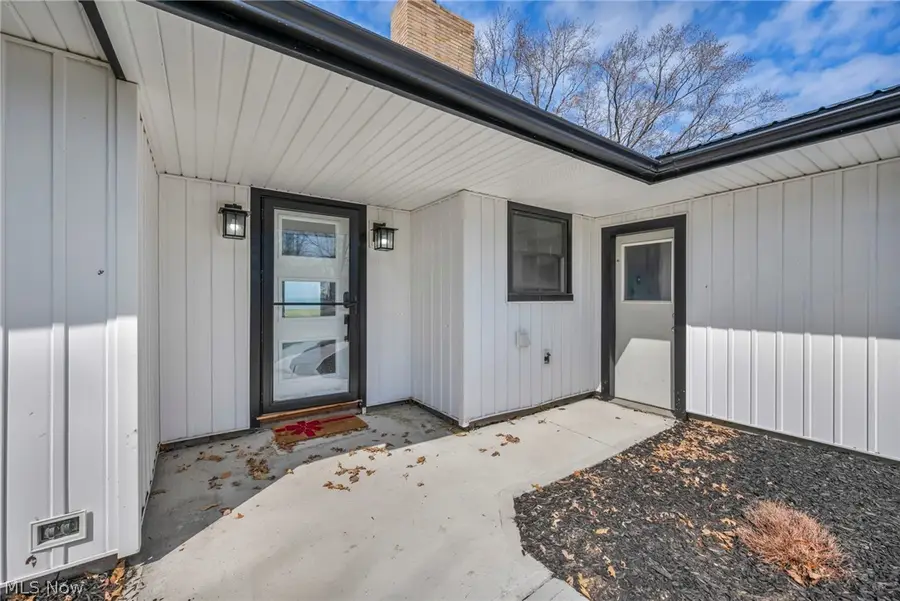 32321 Lake Shore Boulevard, Willowick, OH 44095 - #2