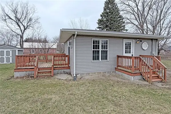 211 Orchard Lane, Kelleys Island, OH 43438