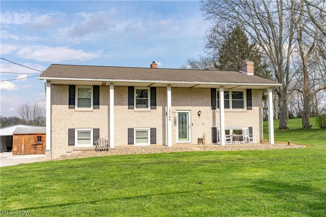 13700 Market N Avenue, Hartville, OH 44632 - #1