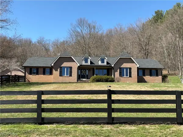 4770 Airy View Drive, Dresden, OH 43821