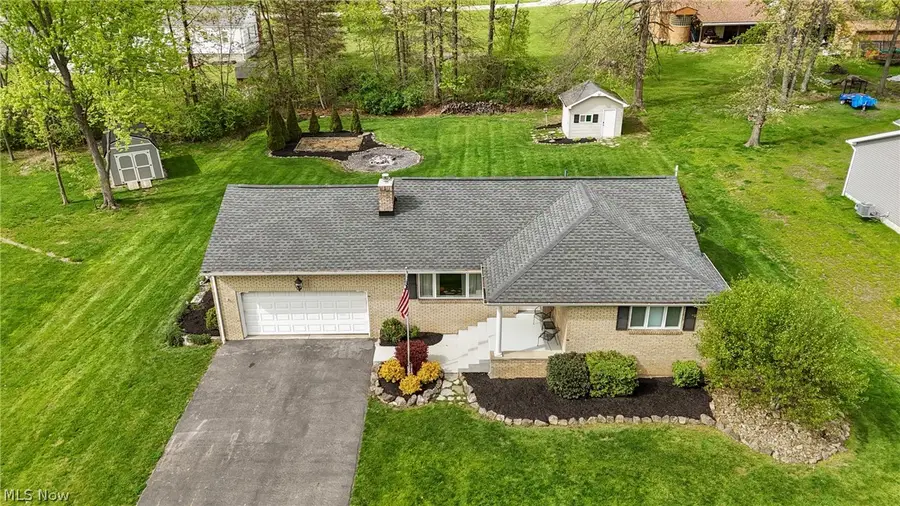 6987 White Oak Drive, Hubbard, OH 44425 - #2