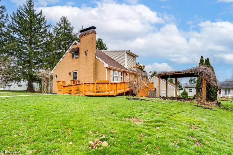 5918 Mapledell Street, Canton, OH 44718 - #3