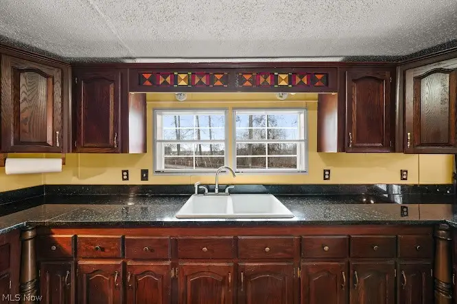 924 N Jewell Road, Newton Falls, OH 44444 - #3