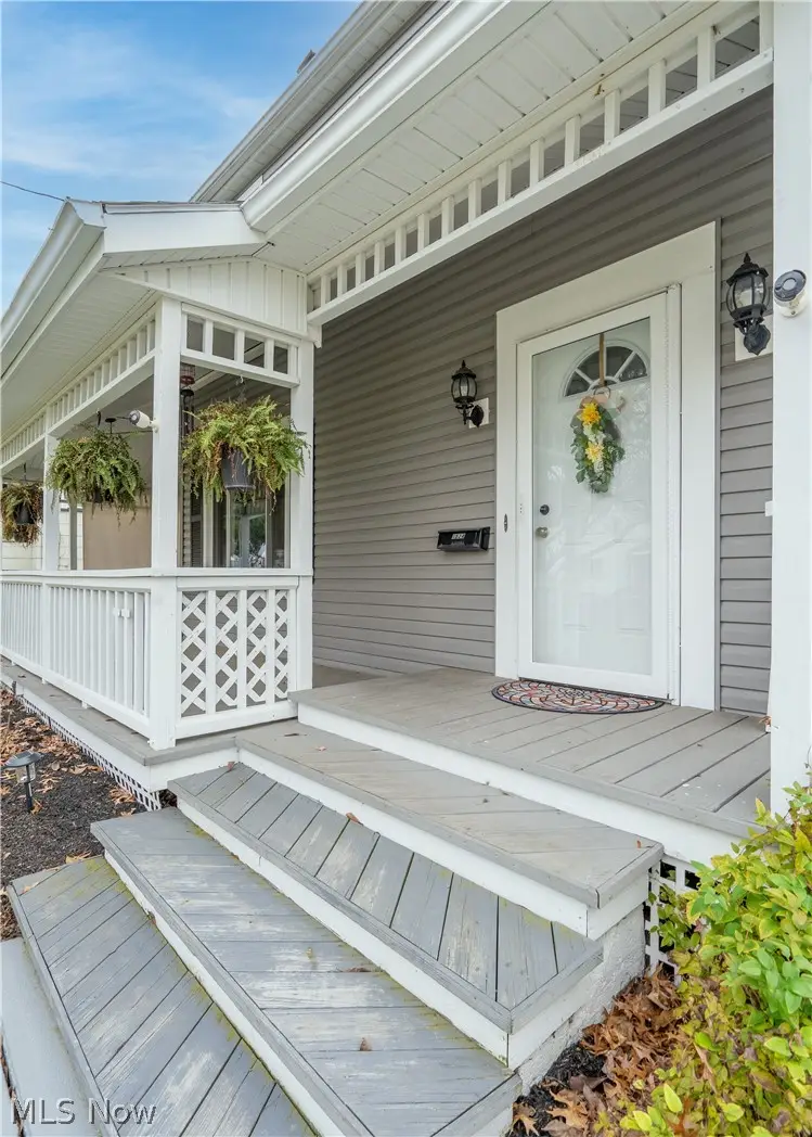 1524 Hollywood Ne Street, Warren, OH 44483 - #3