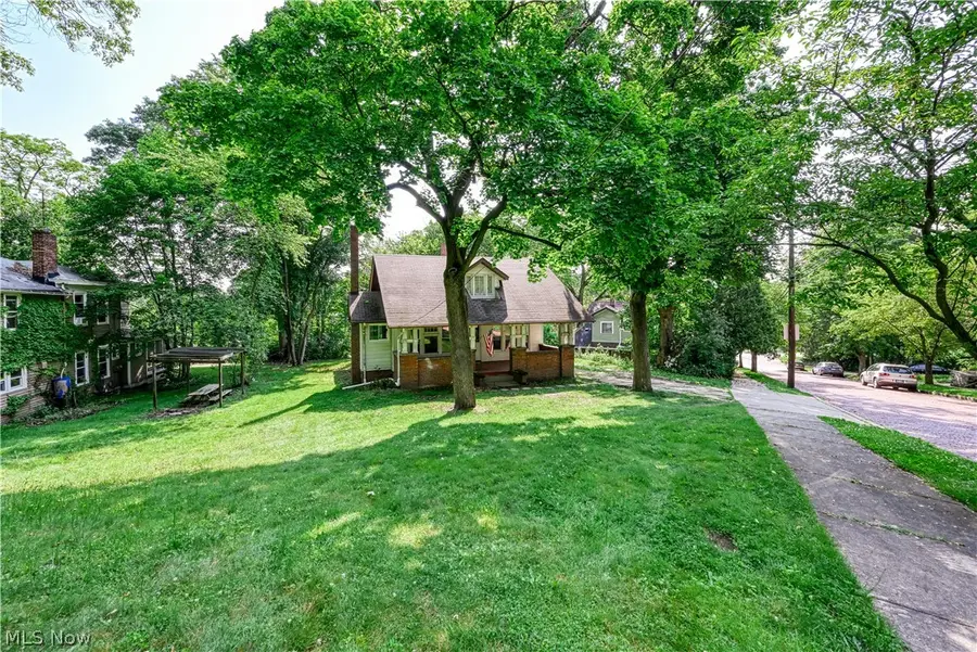 557 Weber Avenue, Akron, OH 44303 - #3