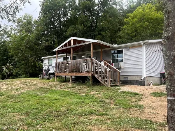 1285 Moody Hollow Road, Blue Rock, OH 43720