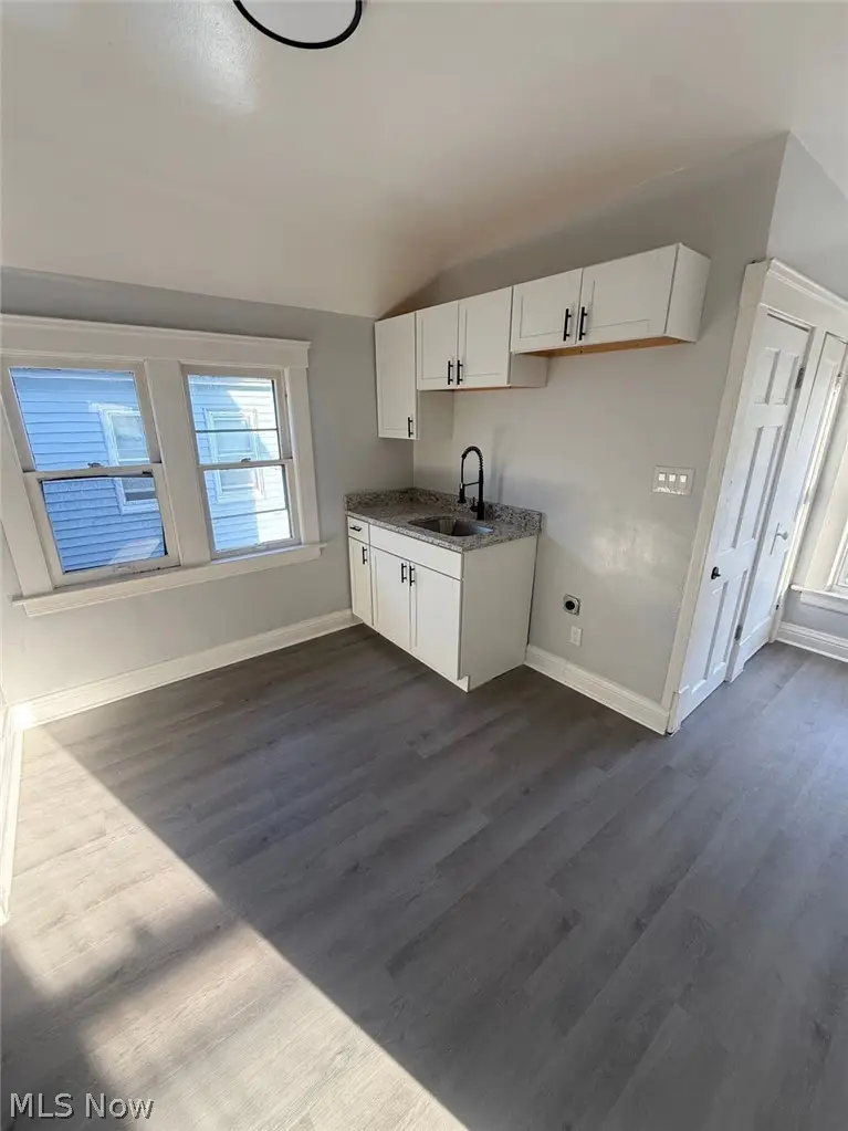 2215 Hood Avenue, Cleveland, OH 44109 - #3