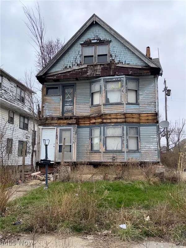 1749 Rosedale Avenue, East Cleveland, OH 44112