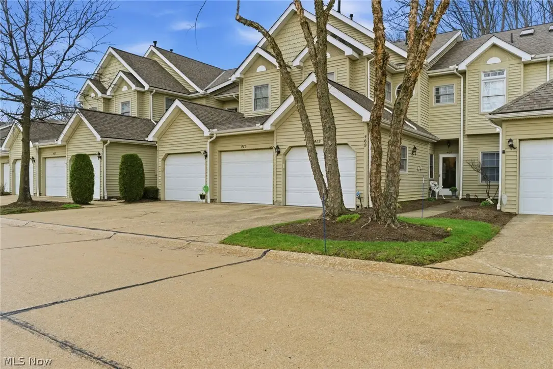 469 Eagle Trace, Mayfield Heights, OH 44124 - #1