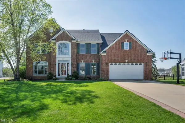 3382 Burgundy Circle, Avon, OH 44011